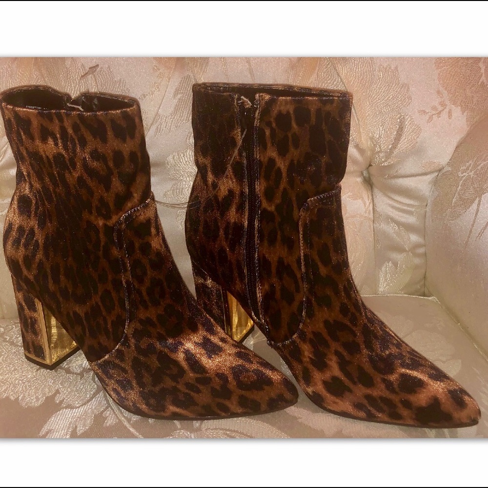 LEOPARD GOLD METALLIC HEEL  BOOT - Picture 2 of 4